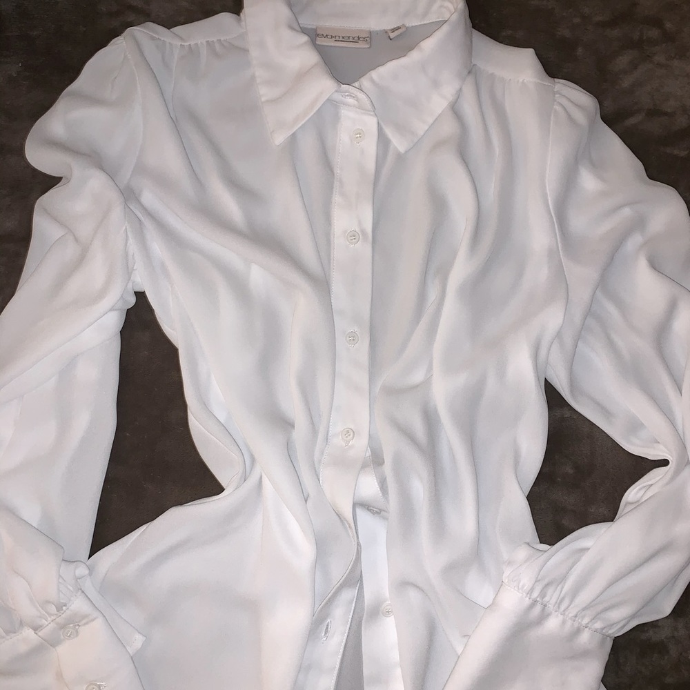 White collar shirt